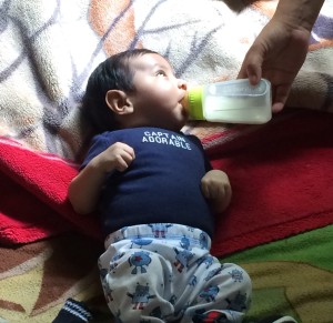 Noe (Noah in English) happily enjoy some formula!
